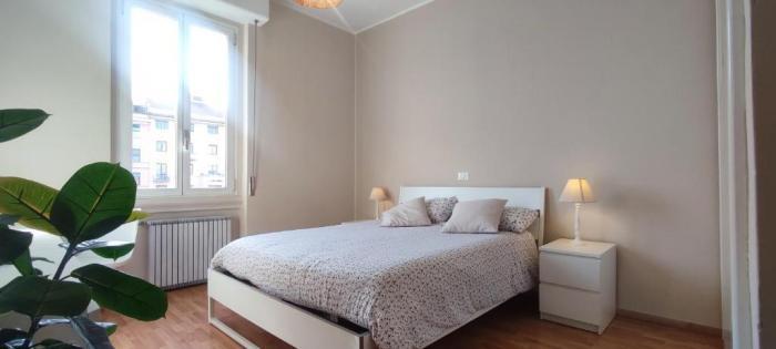 2 Bedroom Gem Near Milano Centrale Fast Wi Fi Kademy House Zimmer foto